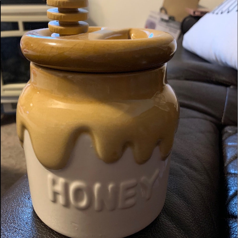 Honey jar